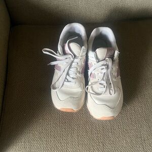 Women's New Balance 574 size 8 leather and suede